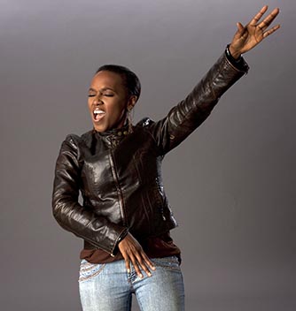 Dionne Farris